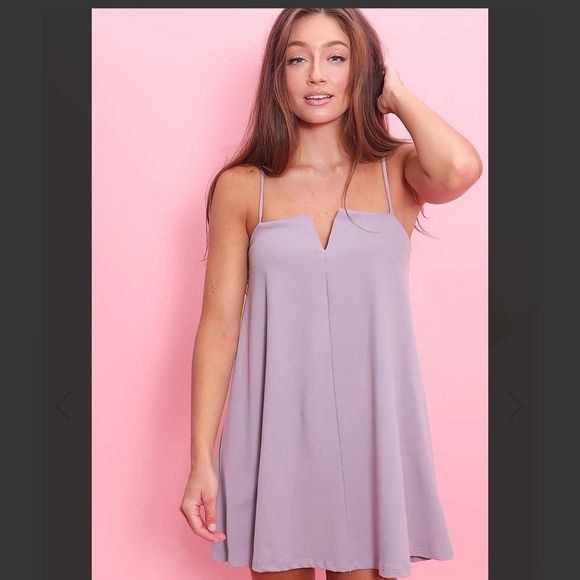 🆕NWT✨OLIVACEOUS✨LAVENDER SQUARE NECK SLEEVELESS MINI DRESS - Picture 3 of 8